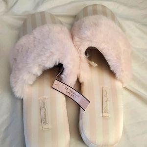 Vs slippers